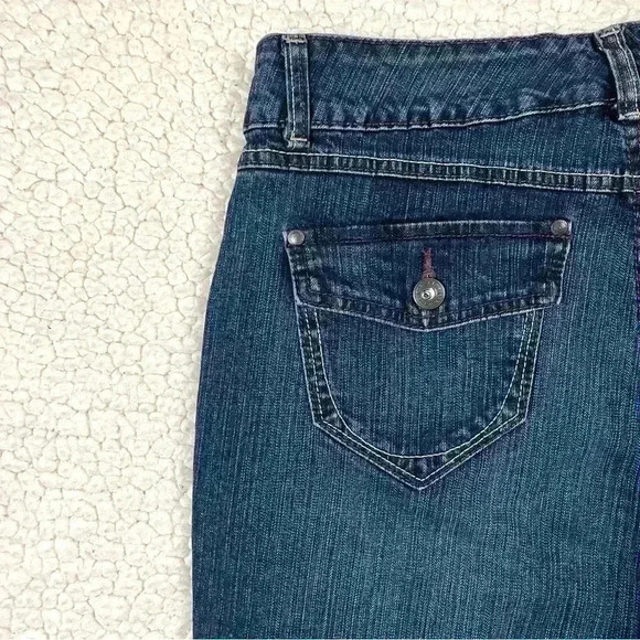 Jeanstar Med Wash Faded Flap Pocket Cuffed Crop Denim Stretch Capri Jean Size 10 - Picture 8 of 15